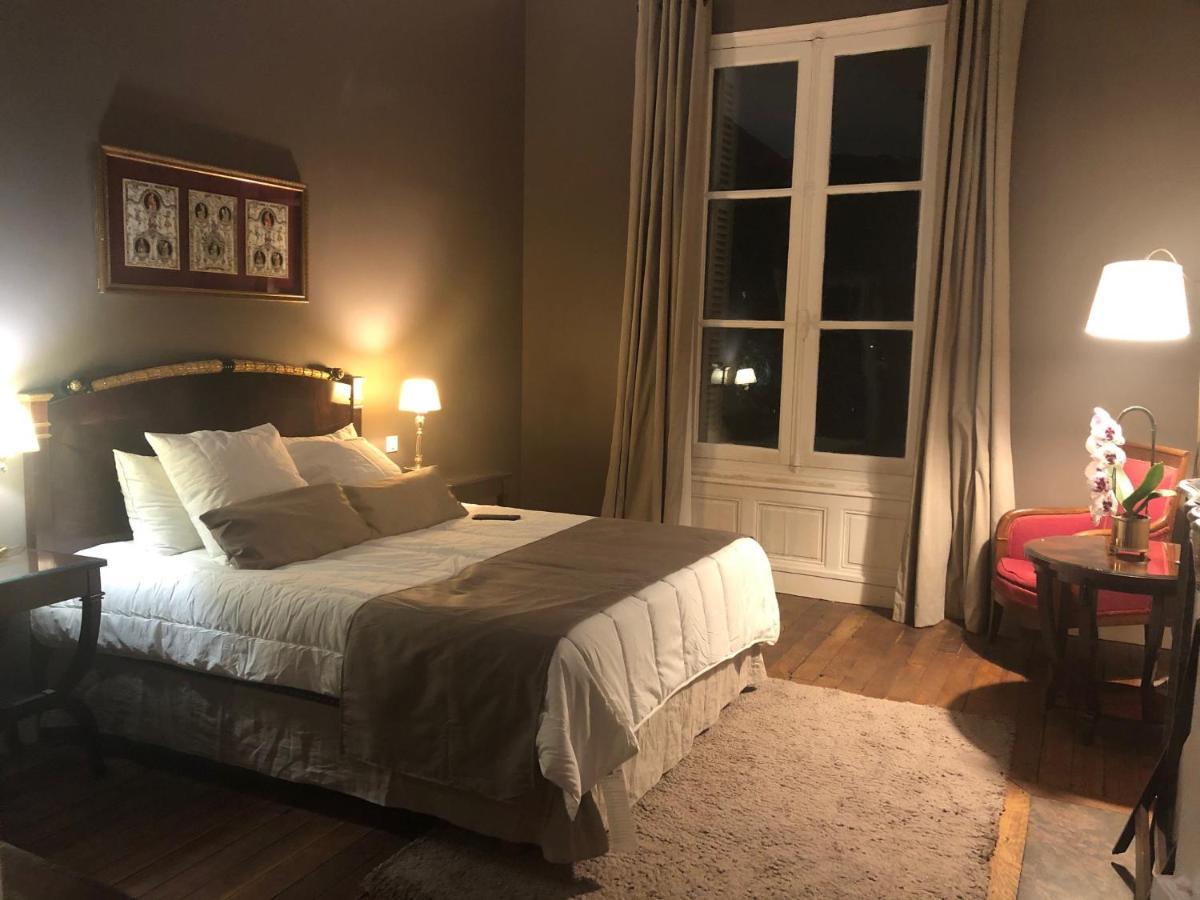 La Grande Carree Bed & Breakfast Saint-Cyr-sur-Loire Rom bilde