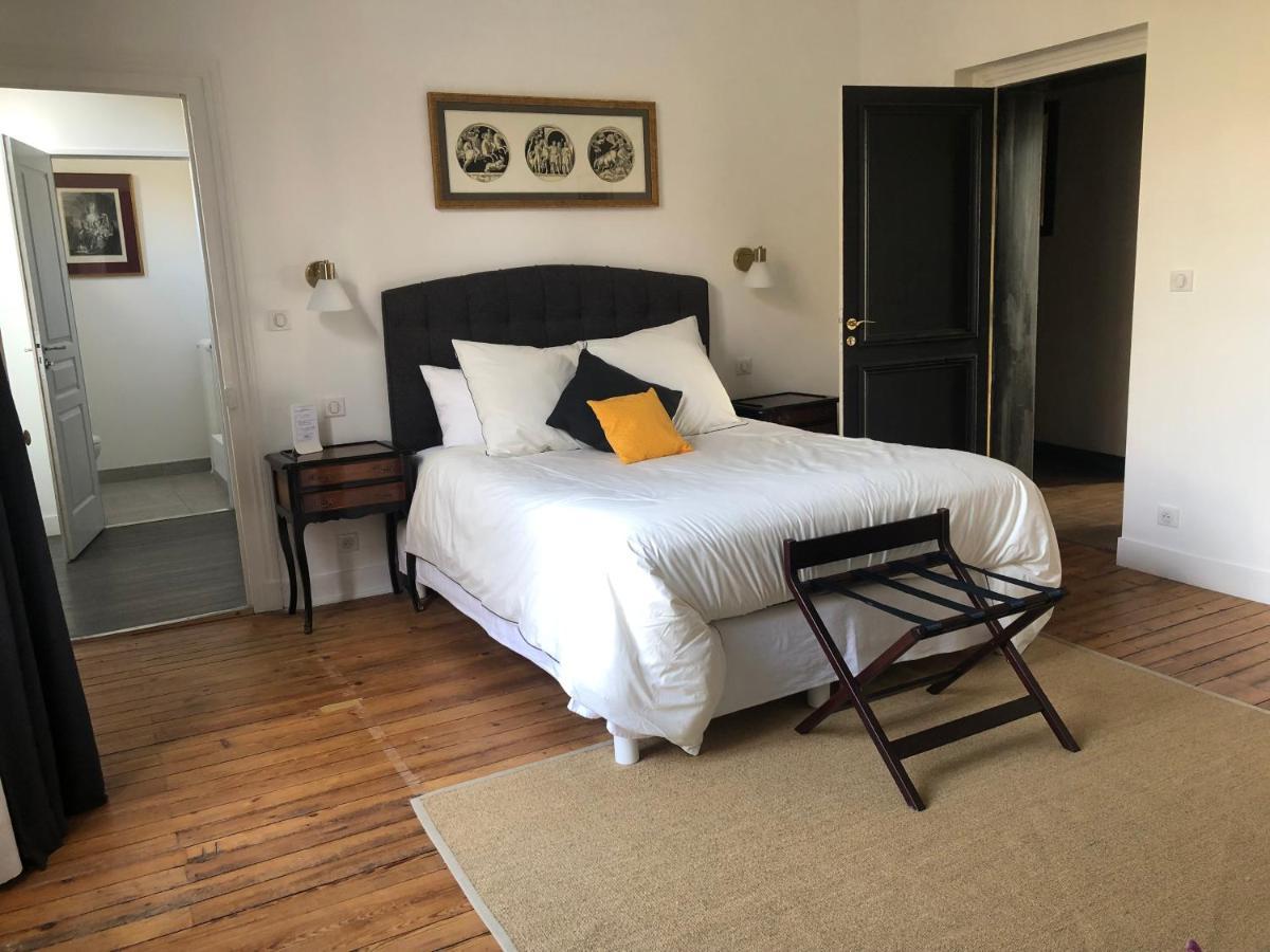 La Grande Carree Bed & Breakfast Saint-Cyr-sur-Loire Rom bilde