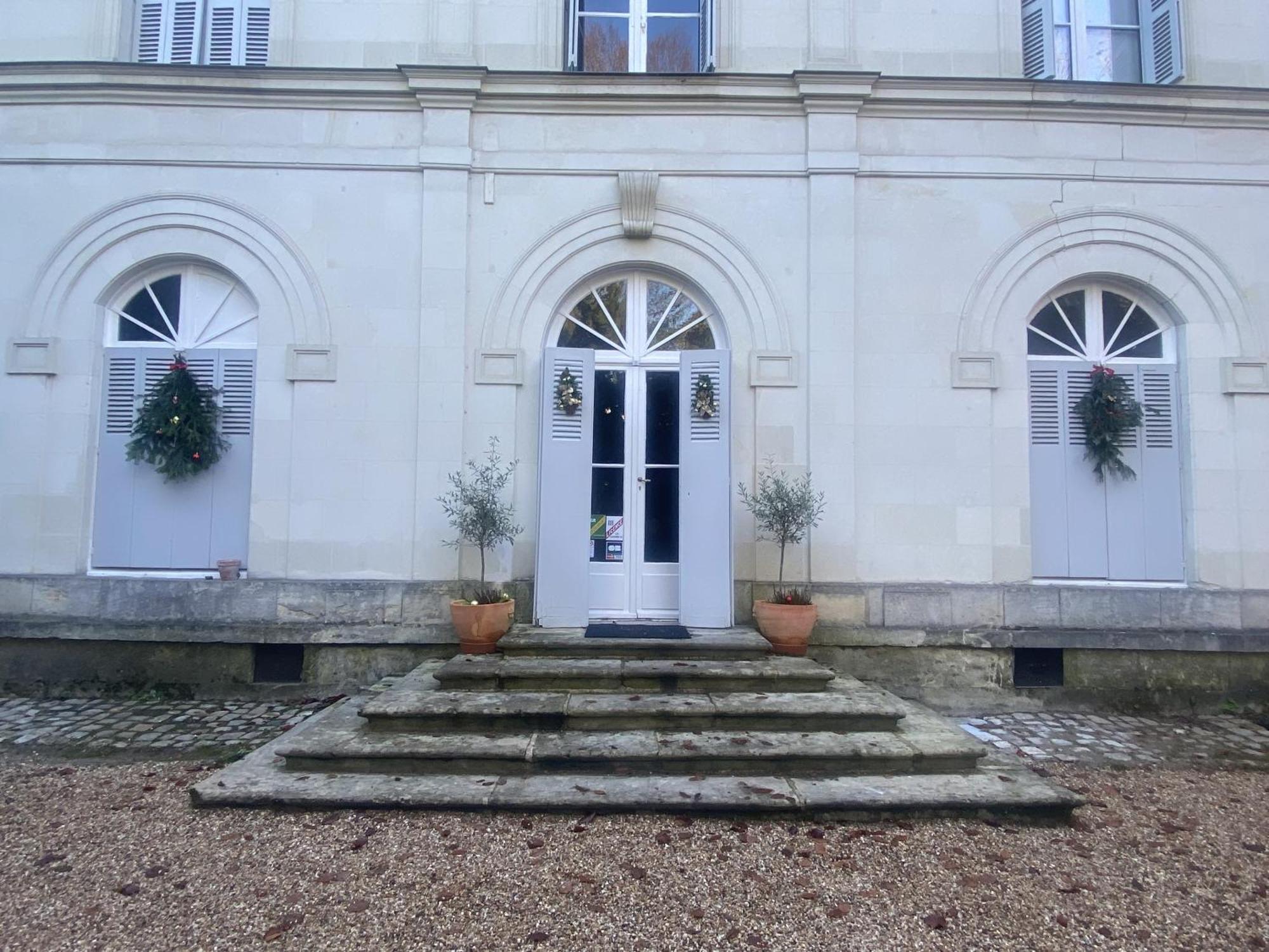 La Grande Carree Bed & Breakfast Saint-Cyr-sur-Loire Eksteriør bilde