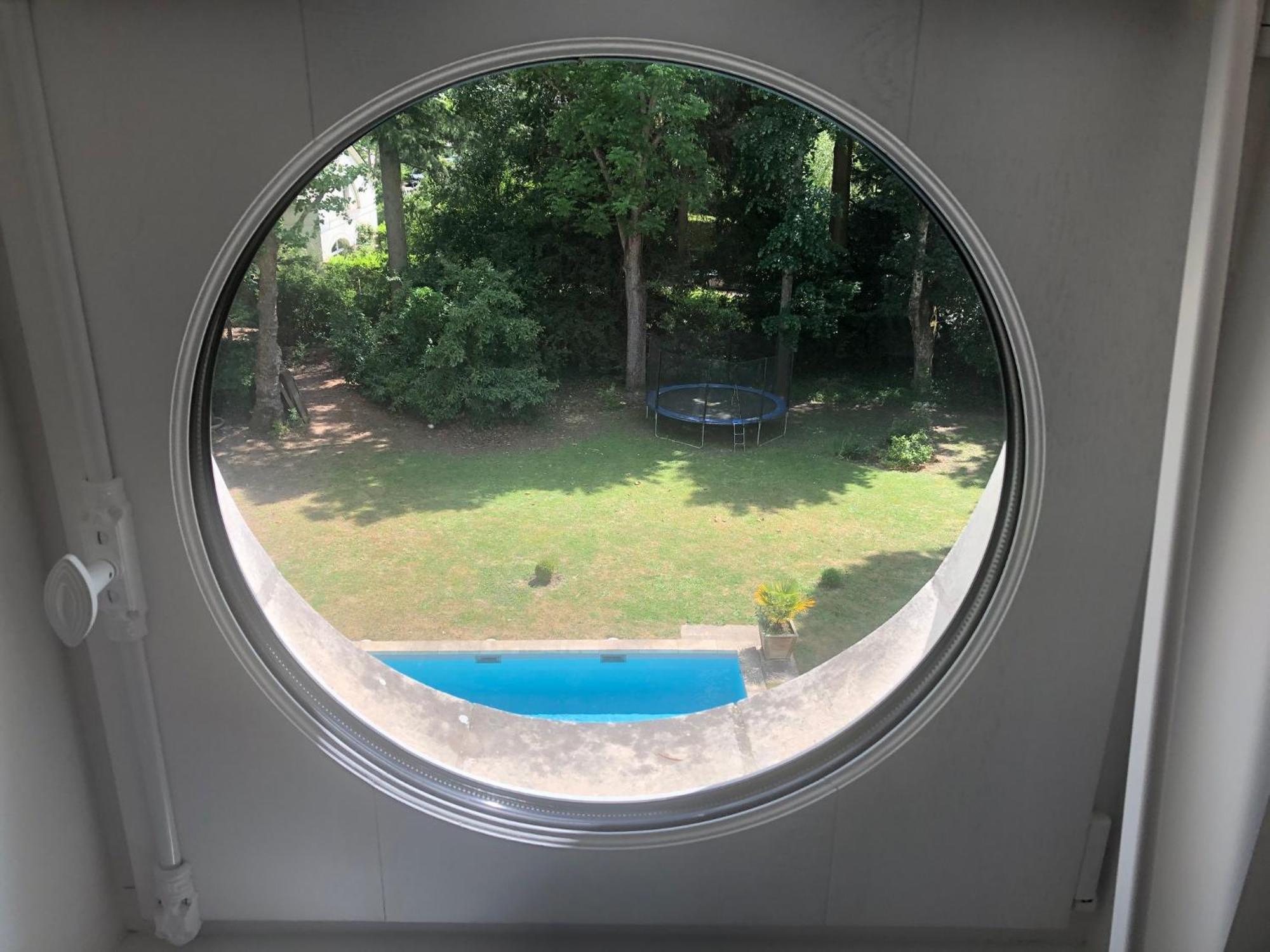 La Grande Carree Bed & Breakfast Saint-Cyr-sur-Loire Rom bilde