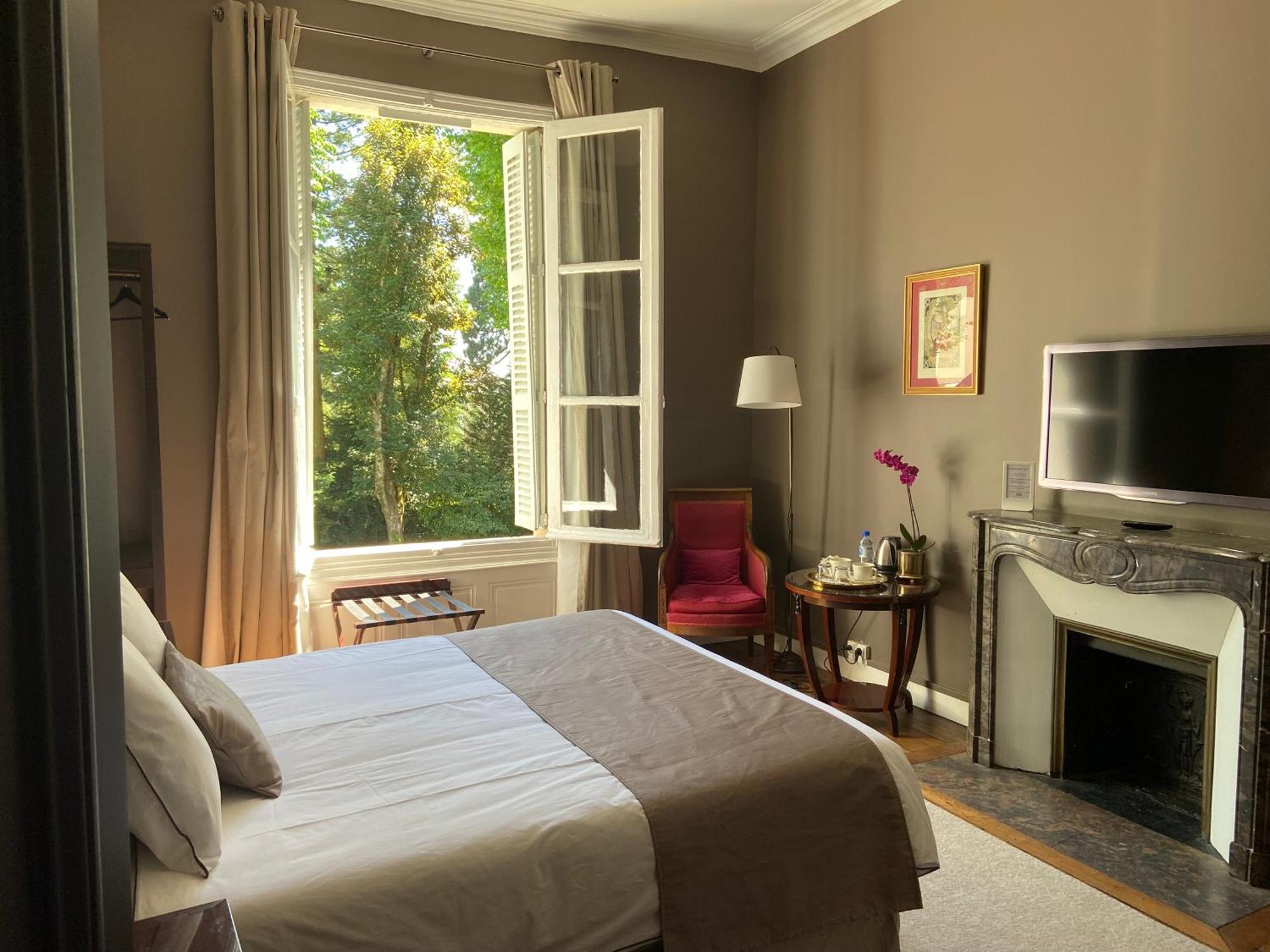 La Grande Carree Bed & Breakfast Saint-Cyr-sur-Loire Rom bilde